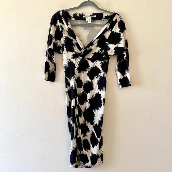 DIANE VON FURSTENBERG black and white pattern silk dress - Picture 2 of 5
